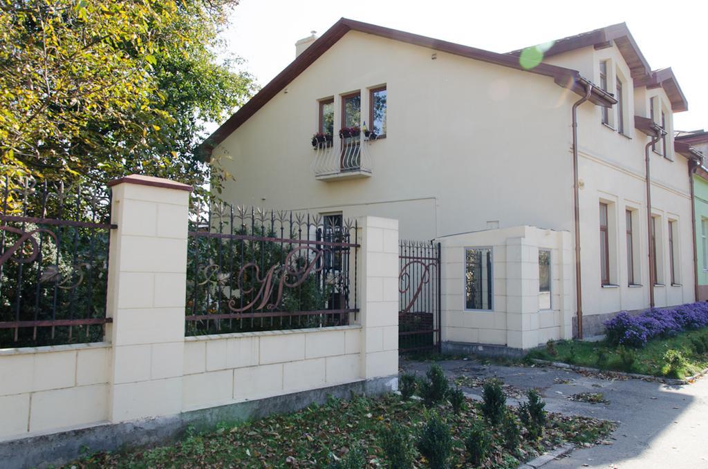 Hotel MP Lviv Buitenkant foto